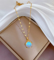 Gold plated chain with jarcon stone